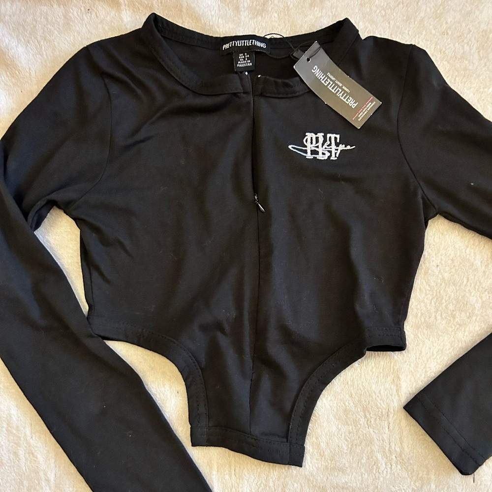 Black Long Sleeve Crop Top